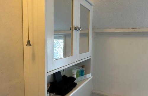 Dartmouth Bed & Breakfast | The Old Brasserie & Rooms @ no.8