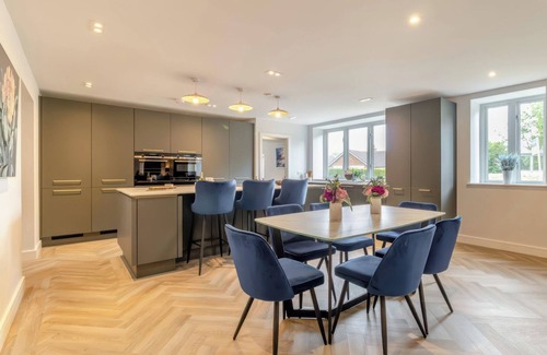 Marsh Lane Cottage | THE OLD BUTCHERS ARMS, family friendly, with a garden in Marsh Lane