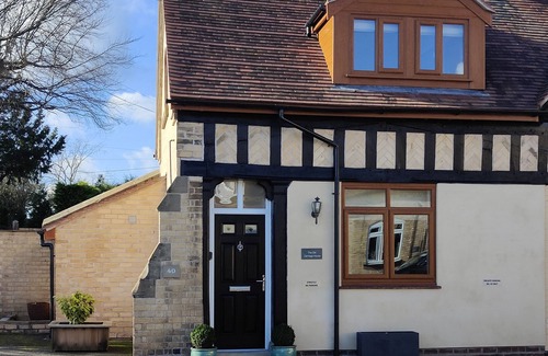 Callow End Cottage | THE OLD CARRIAGE HOUSE, character holiday cottage in Callow End