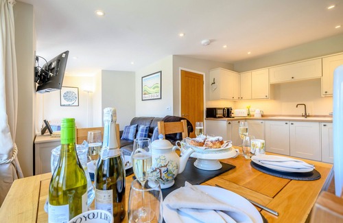Fivelanes House | The Old Cattle Shed - Two Bedroom House, Sleeps 4