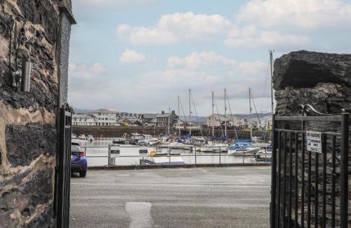 Borth-y-Gest Apartment | The Old Cornhill