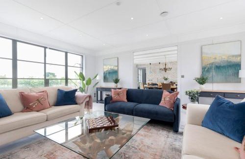 Crudwell House | The Old Dairy A Stunning Detached Rural Retreat