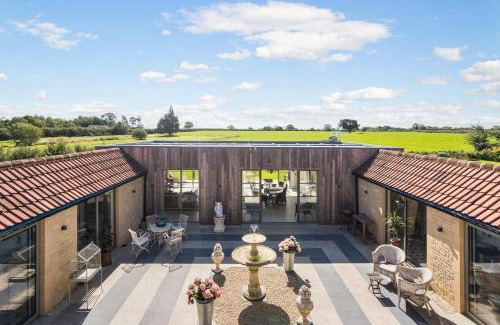 Crudwell House | The Old Dairy A Stunning Detached Rural Retreat