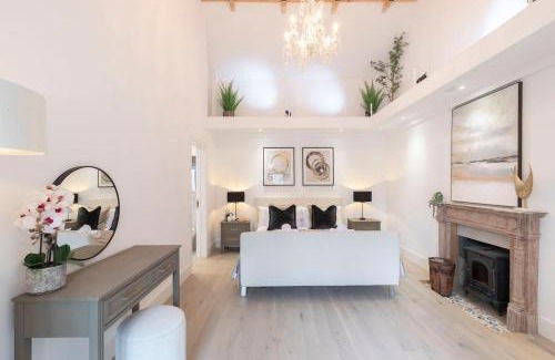 Crudwell House | The Old Dairy A Stunning Detached Rural Retreat