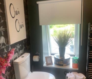 Cupar Apartment | The Old Dairy - Cosy Country Cottage with Hot Tub & Log Burner