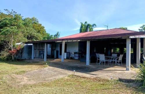 Ellinjaa House | The Old Dairy Cottage