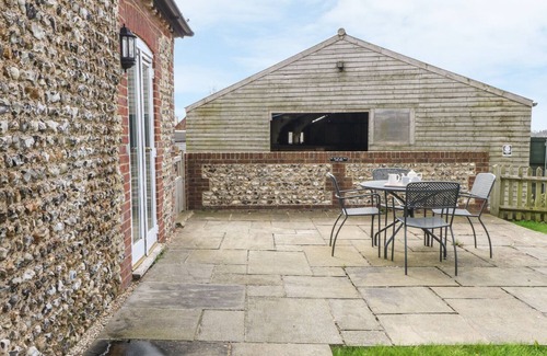 Patching Cottage | THE OLD DAIRY, pet friendly, character holiday cottage in Angmering