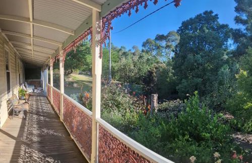 Great Alpine Valley Bed & Breakfast | The Old Ensay South Hotel