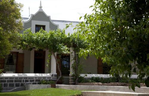 Beaufort West House | The Old Farmhouse - Farm Stay