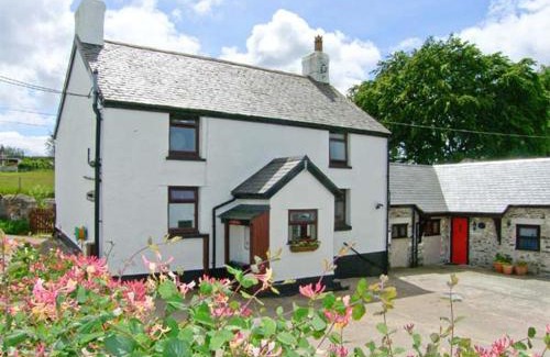 Llanrwst House | The Old Farmhouse