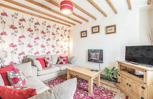 Llanrwst House | The Old Farmhouse