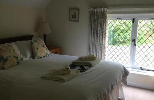 Fifield Bed & Breakfast | The Old Farmhouse