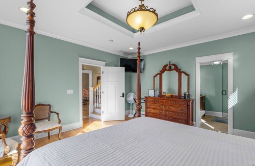 Rineyville Other | The Old Farmhouse Inn-Mrs. Generose Room
