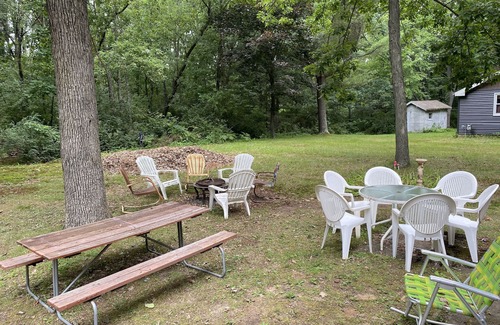 Wautoma Cottage | "the Old Fashioned Sweet Vintage Cottage" Sleeps 6, Lake Access Big Silver Lake