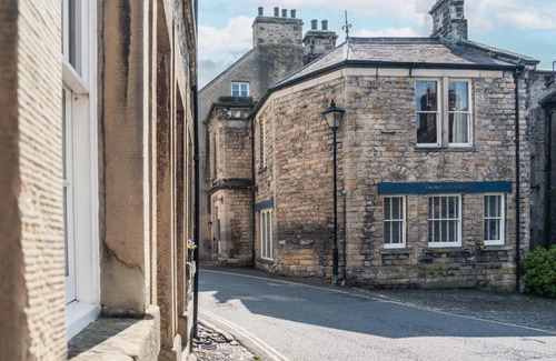Kirkby Lonsdale Apartment | The Old Fire Station: Heart of Kirkby Lonsdale