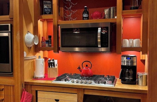 Rossland Apartment | The Old Firehall - 4