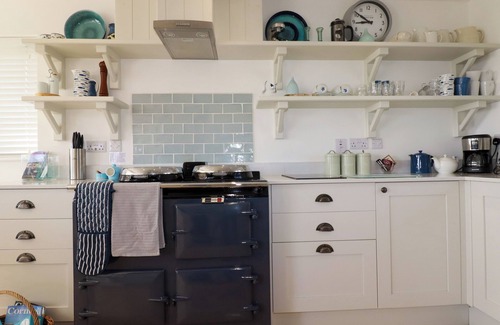 Fowey Cottage | THE OLD HARBOUR MASTERS HOUSE, family friendly in Fowey