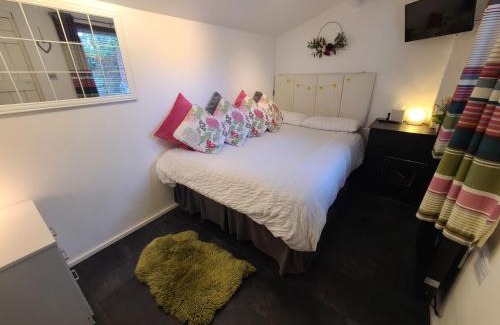 Prestatyn House | THE OLD LAUNDRY, Prestatyn, North Wales - a unique little dog-friendly space, a 5 min walk to beach & town!