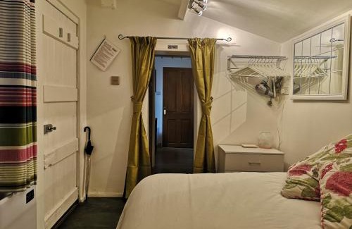 Prestatyn House | THE OLD LAUNDRY, Prestatyn, North Wales - a unique little dog-friendly space, a 5 min walk to beach & town!