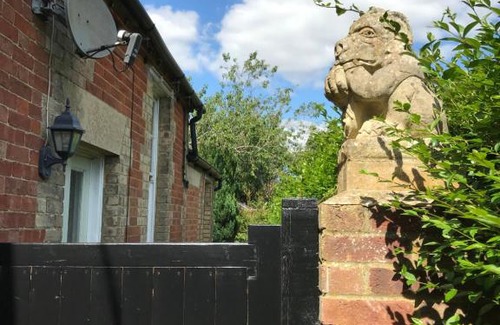Aston Abbotts House | The Old Methodist Chapel