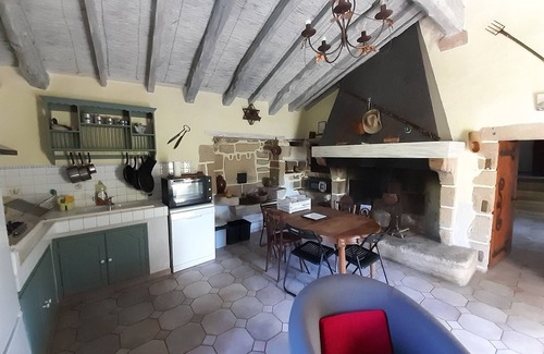 Monteils Cottage | The Old Mill - Gite de France 3 ears, 5 people, terrace, river nearby.