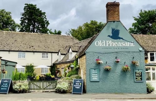 Glaston Hotel | The Old Pheasant Hotel & Restaurant