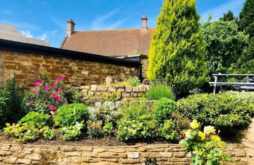 Glaston Hotel | The Old Pheasant Hotel & Restaurant