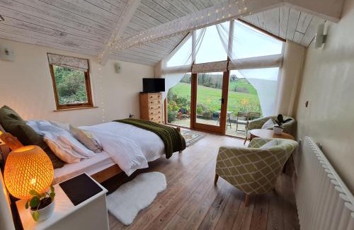 Landscove House | The Old Pottery, Unique Views & Spa-like Bathroom