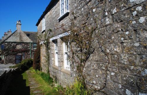 Kingston House | The Old Reading Room