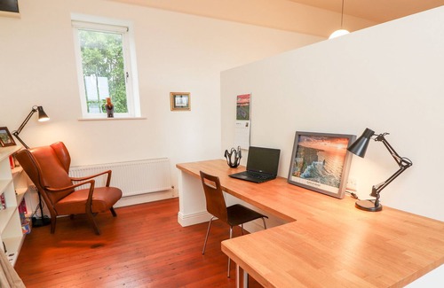 Doolin Cottage | THE OLD SCHOOL HOUSE, MOYMORE in Lahinch, County Clare
