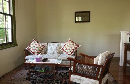 Te Awamutu House | The Old School House