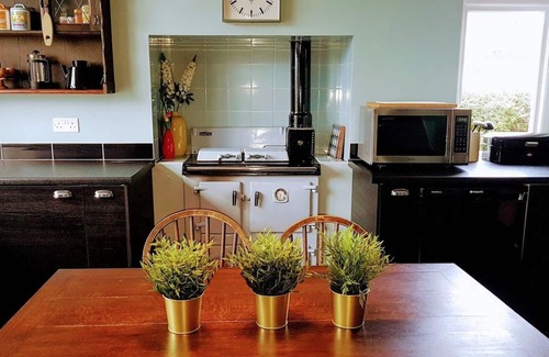 Aberporth House | The Old Sea Captain's House: A short walk to stunning beaches, shops and pubs