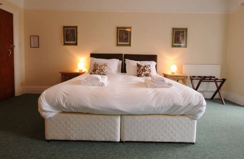 Minehead Hotel | The Old Ship Aground