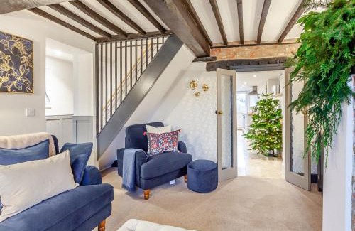 Trowbridge House | The Old Smithy