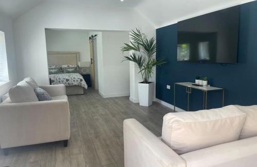 Wisbech House | The Old Stable, Rustic Charm Modern Comforts