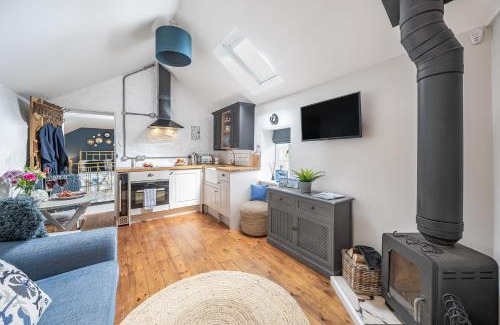 Charmouth House | The Old Stables
