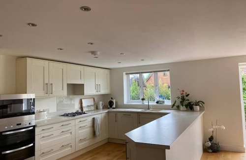 Dursley House | The Old Stables, near Slimbridge - entire bungalow, sleeps 4