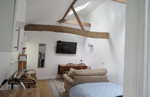 Oakington Apartment | The Old Stables, Whitehall Farmhouse, Oakington