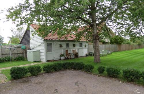 Oakington Apartment | The Old Stables, Whitehall Farmhouse, Oakington
