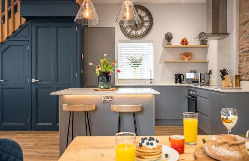 Richmond House | The Old Tack Room