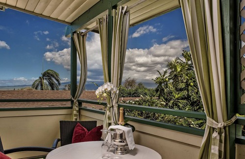 Wailuku Bed & Breakfast | The Old Wailuku Inn at Ulupono