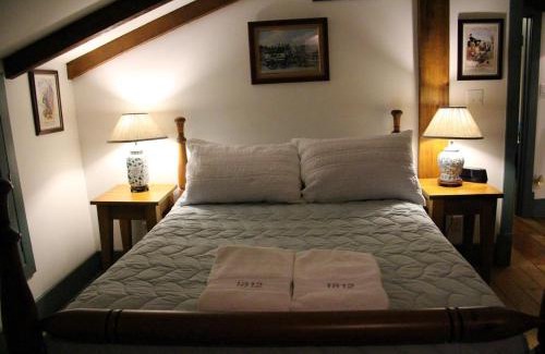 Old Town Historic District Hotel | The Olde Angel Inn