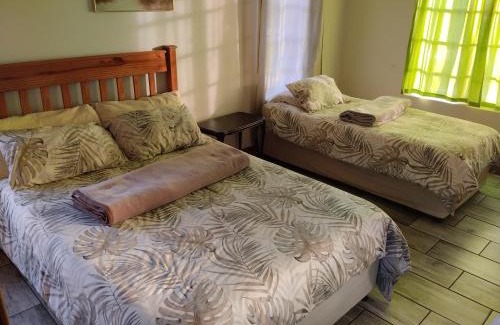 Port Elizabeth Central Apartment | The Olde House