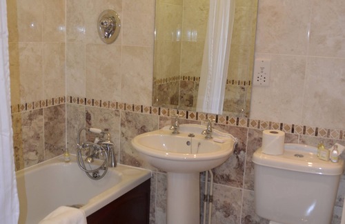 Great Cressingham Hotel | The Olde Windmill Inn
