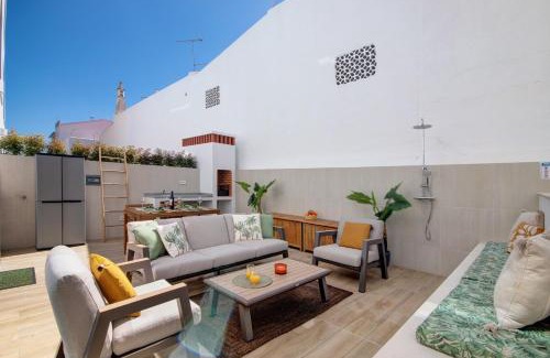Tavira House | The Olive Tree Apartment