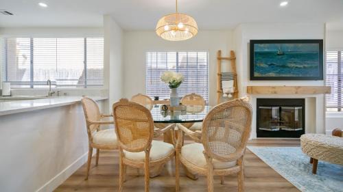Crown Point House | The Oliver - Pacific Beach Hideaway
