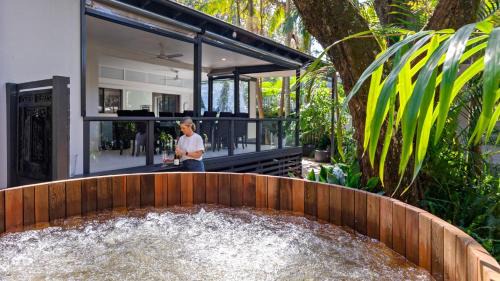 Pearl Beach House | The One Pearl Beach- Pet Friendly, firepit, walk to beach