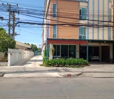 Mak Khaeng Hotel | The One Residence