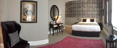 Farringdon Bed & Breakfast | The One Tun Pub & Rooms