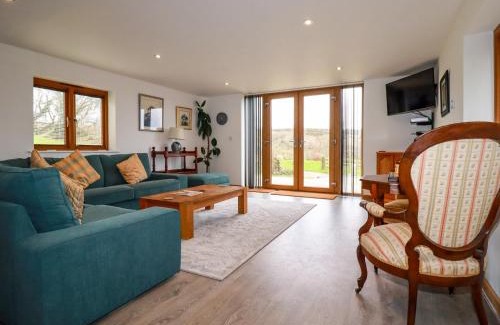 Mount House | The Orchard